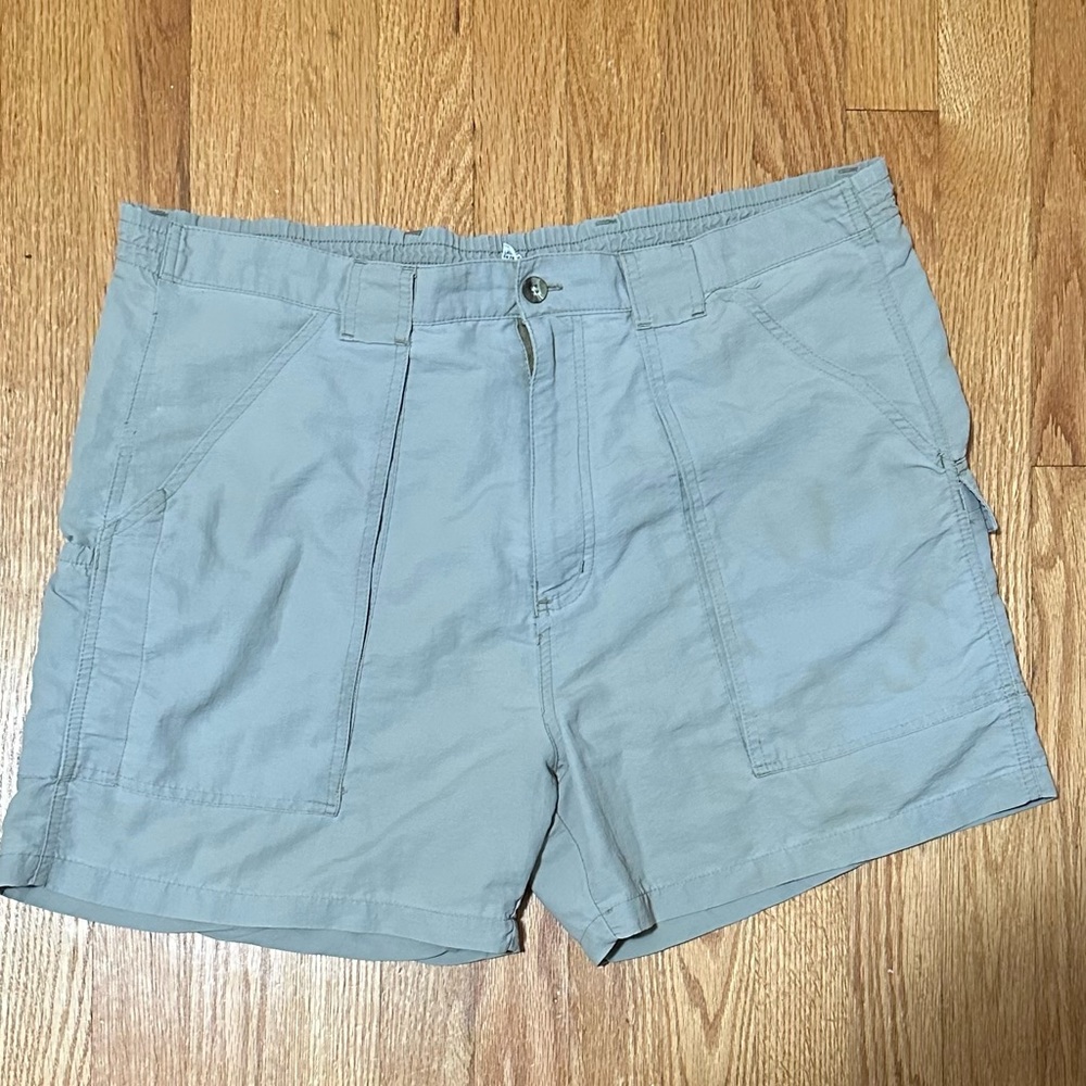 Khaki Fishing  shorts size XL